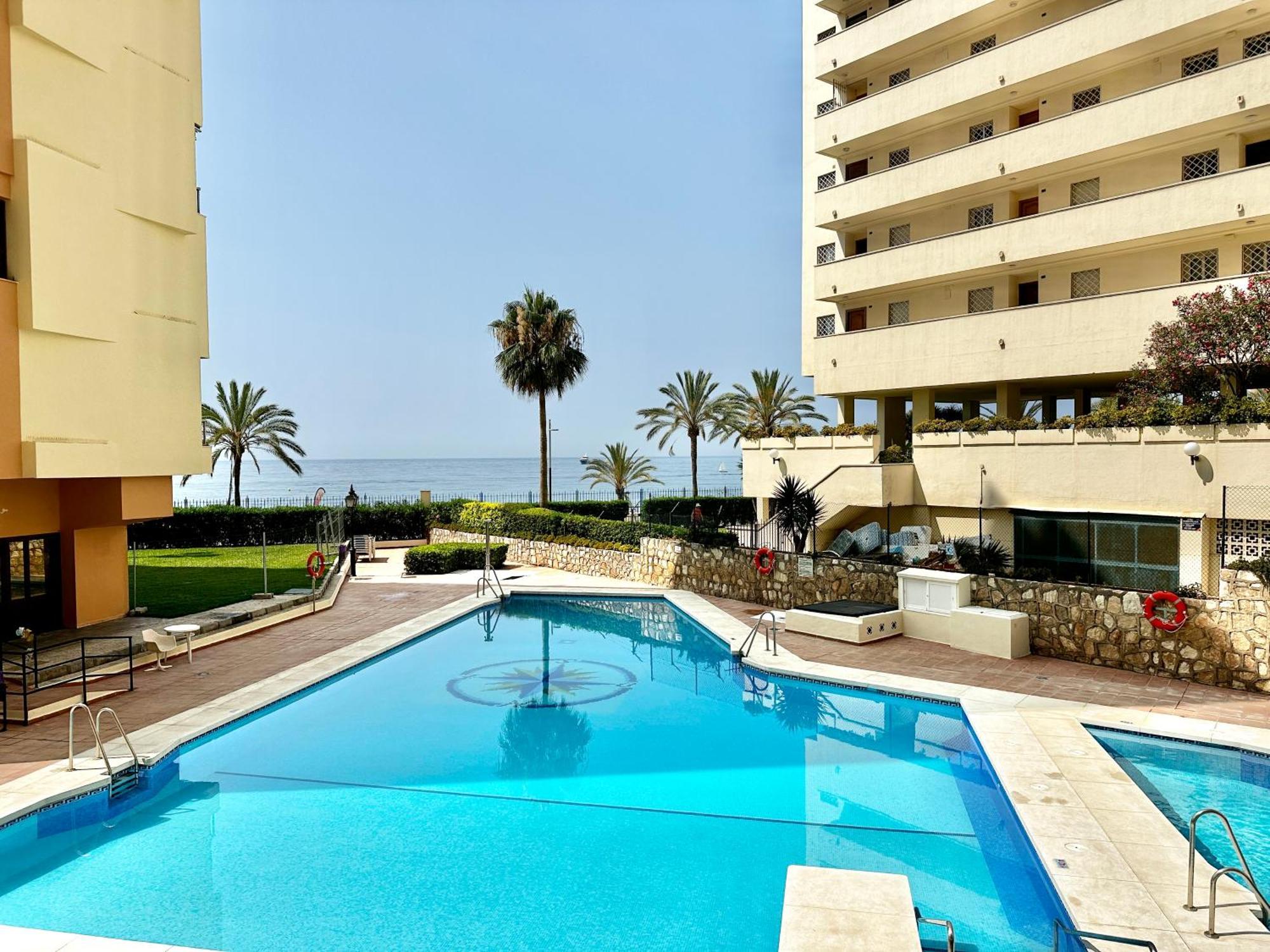 Loft 18 Beachfront Marbella Center Dış mekan fotoğraf